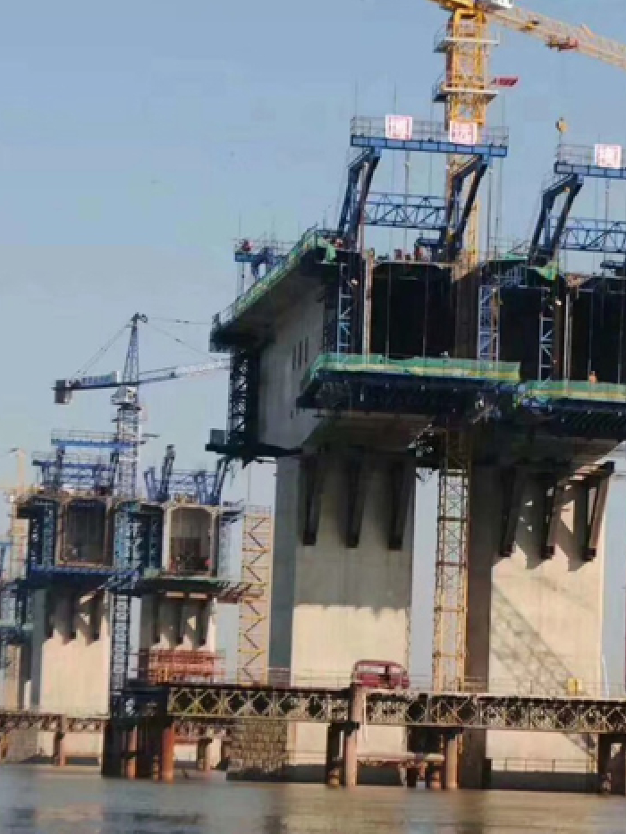 Pont de la rivière jaune Xingyang moulé in Situ faisceau en Cantilever forme voyageur Boyoun