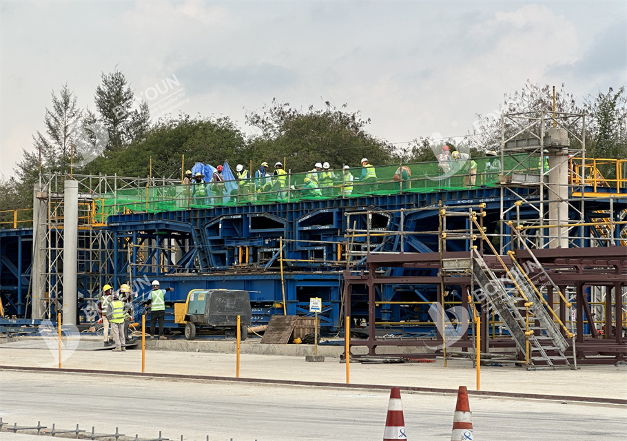 Boîte simple Double cellules boîte segmentaire poutre coffrage