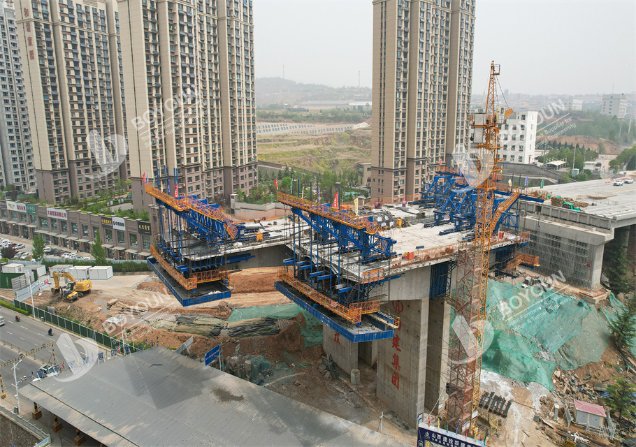 Points clés techniques de la Construction de voyageur de forme Cantilever dans la Construction de routes municipales et de ponts