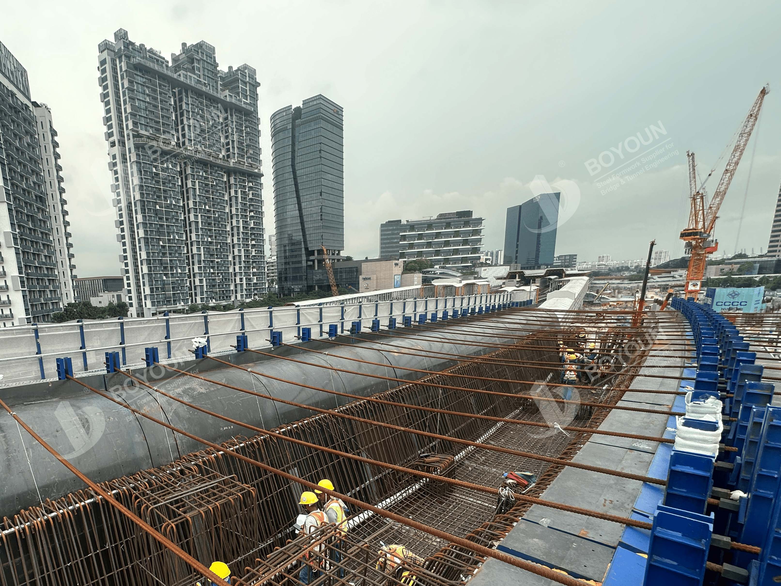 3 Techniques de Construction clés pour les poutres coulées en place dans la Construction de ponts