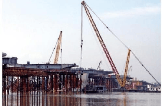 Pont à poutrelles en acier