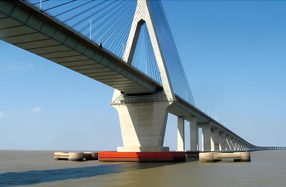 Câble est resté pont