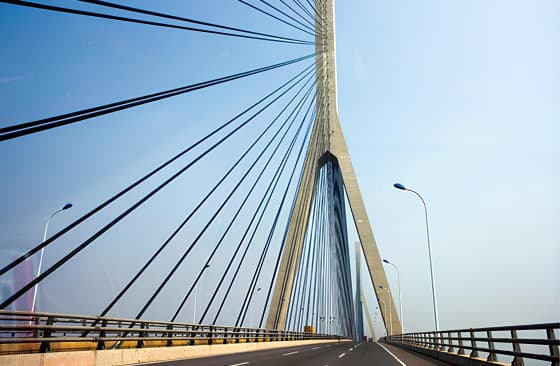 Câble est resté pont