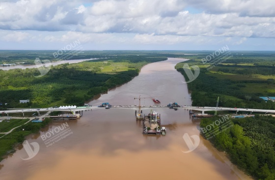 Pont sarawak Sungai Krian en malaisie